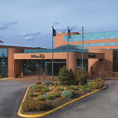 Отель Hilton Long Island/Huntington Мелвилл Экстерьер фото