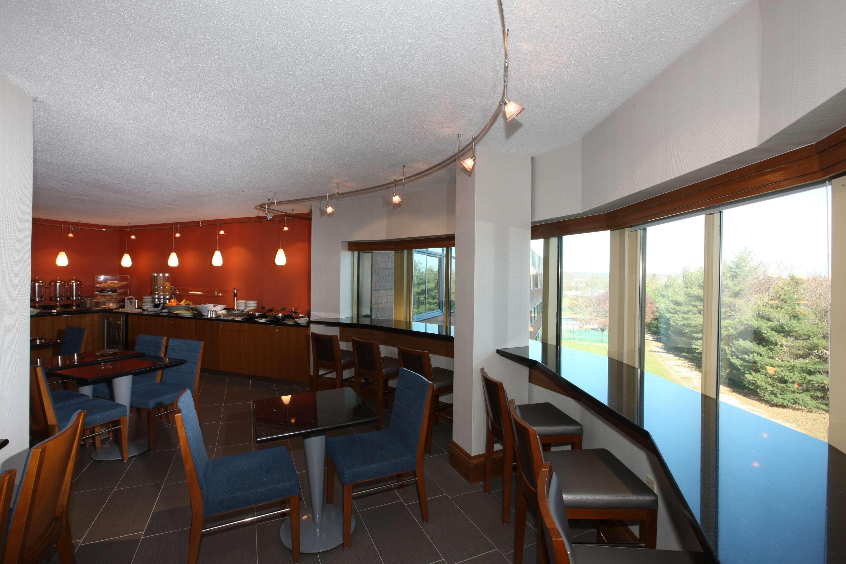 Отель Hilton Long Island/Huntington Мелвилл Ресторан фото