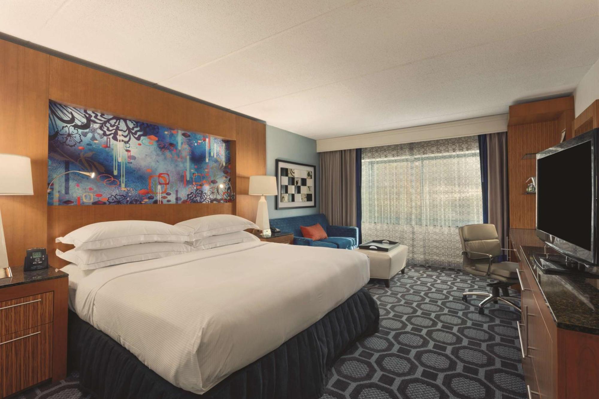 Отель Hilton Long Island/Huntington Мелвилл Экстерьер фото