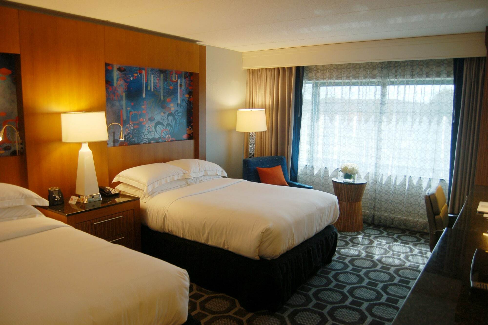 Отель Hilton Long Island/Huntington Мелвилл Экстерьер фото